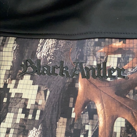 Men’s zip up jacket 2x camo and black - Picture 3 of 5